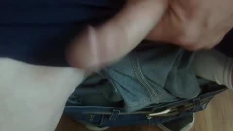 Snapshot of drivinuwild chatting on September 10, 8:51 pm drivinuwild online show from September 10, 8:51 pm