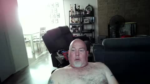 Snapshot of drthomaswayne chatting on October 6, 8:13 pm drthomaswayne online show from October 6, 8:13 pm