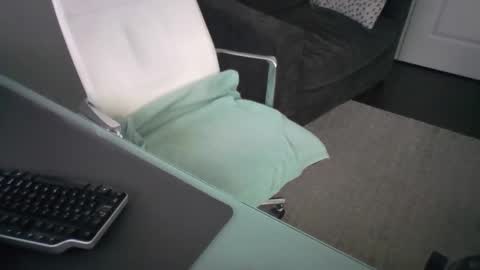 ds689655 online show from February 5, 8:25 pm