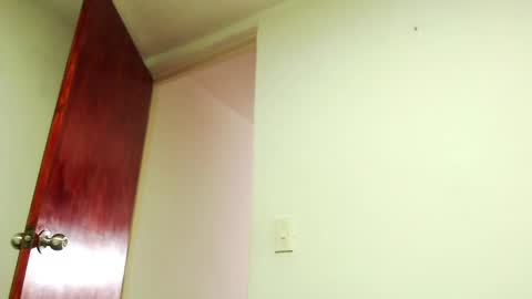 S.K..maorisa98 VIDEOS SEXHARD PPBOY 55TASTEPROTEIN online show from October 4, 12:54 pm