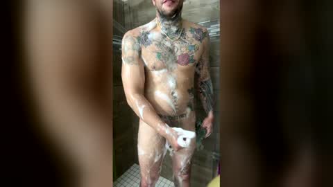 dude_wit_tatts online show from May 28, 3:37 am