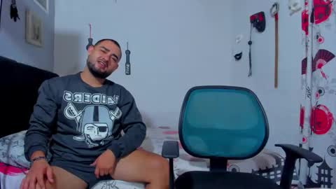 duoperverxs online show from February 21, 10:49 am