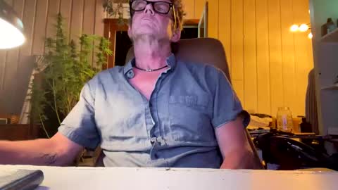 Snapshot of durakbrina chatting on October 8, 2:38 am Durakbrina online show from October 8, 2:38 am