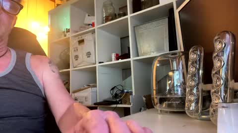 Snapshot of durakbrina chatting on February 20, 2:18 am Durakbrina online show from February 20, 2:18 am