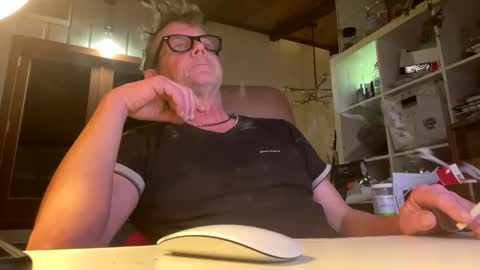 Snapshot of durakbrina chatting on January 27, 12:12 am Durakbrina online show from January 27, 12:12 am