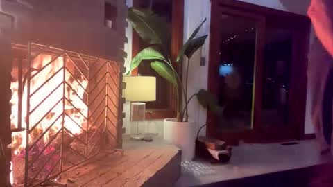 Snapshot of durakbrina chatting on February 23, 12:04 am Durakbrina online show from February 23, 12:04 am