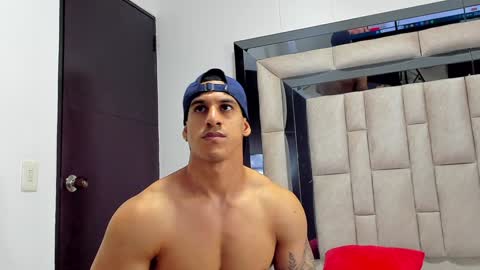 duran_dhikol1 online show from February 4, 3:00 am