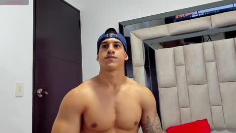 duran_dhikol1 online show from January 15, 2:27 am