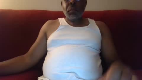 Snapshot of durhamblkhubby616197 chatting on September 27, 2:53 am Cookie Monster online show from September 27, 2:53 am