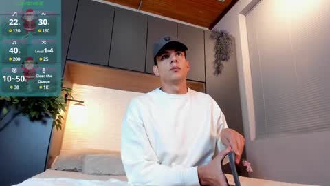 Dustin Sonne online show from December 17, 3:39 am