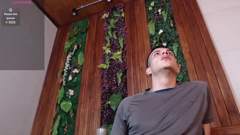 Dustin Sonne online show from December 29, 3:33 am