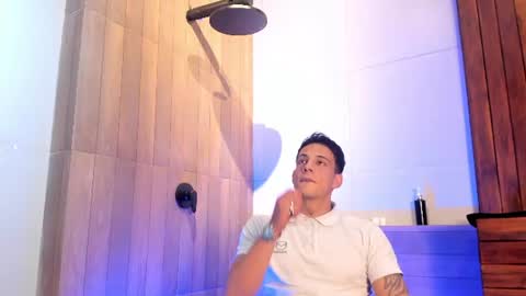 Dustin Sonne online show from June 28, 3:34 am