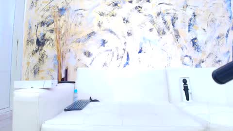 Dustin Dollin online show from January 18, 7:15 pm