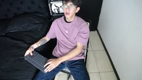 DustynFox online show from January 23, 3:37 am