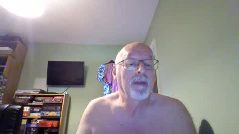 DutchUncleJohn online show from August 3, 9:15 am