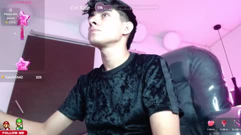 dyla_n18_ online show from February 6, 11:48 pm