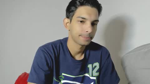 Snapshot of dylan_hoot chatting on September 30, 6:55 pm Dylan online show from September 30, 6:55 pm