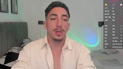 Bryan model independient online show from January 25, 9:25 pm