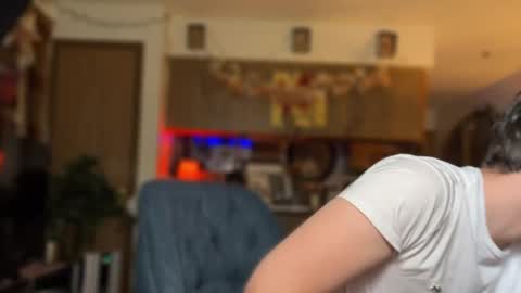 Snapshot of dylandaniel69 chatting on October 13, 7:31 pm Dylan Daniel 7.8 online show from October 13, 7:31 pm