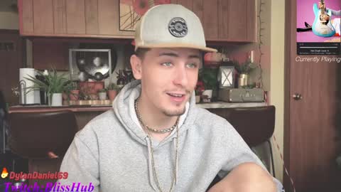 Snapshot of dylandaniel69 chatting on January 13, 4:08 pm Dylan Daniel 7.8 online show from January 13, 4:08 pm