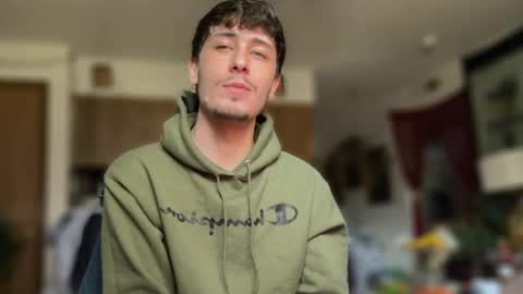 Snapshot of dylandaniel69 chatting on September 12, 5:35 pm Dylan Daniel 7.8 online show from September 12, 5:35 pm