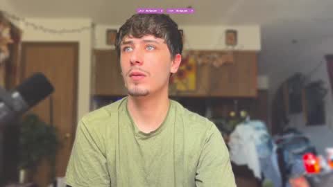 Snapshot of dylandaniel69 chatting on October 1, 4:44 pm Dylan Daniel 7.8 online show from October 1, 4:44 pm