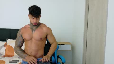 Dylan Rivera online show from June 16, 1:41 am