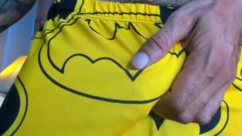 D Y L A N online show from February 20, 2:57 pm