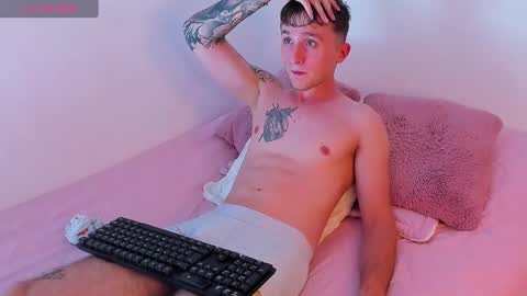 ---DYLAN--- online show from February 1, 11:27 pm