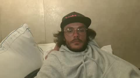 dylp400 online show from December 24, 8:33 am