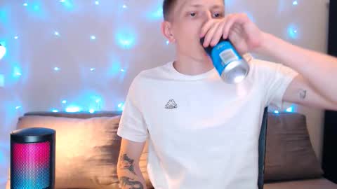 Snapshot of dyrinda chatting on September 11, 11:37 pm Julia and Dima online show from September 11, 11:37 pm