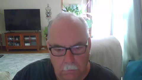 earl52 online show from September 19, 6:41 pm