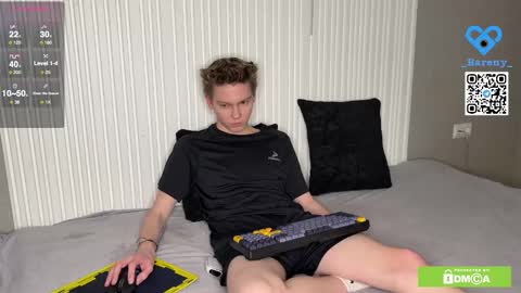 eaton_ online show from January 15, 6:10 pm