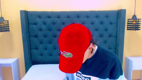 Eban  online show from February 5, 9:29 pm