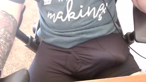 ebbing18 online show from April 9, 7:53 pm