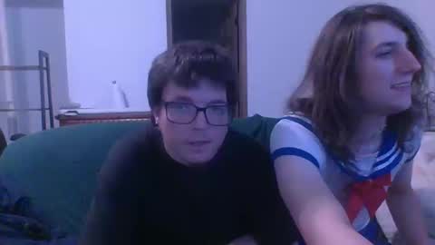 echowulf96 online show from October 13, 4:57 pm