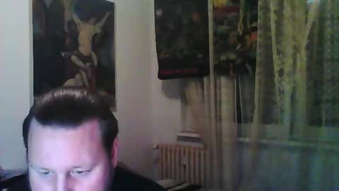 Snapshot of eda666 chatting on February 13, 7:52 pm Edward online show from February 13, 7:52 pm