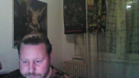 Snapshot of eda666 chatting on February 5, 6:37 pm Edward online show from February 5, 6:37 pm