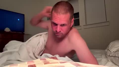 edg3bbieg online show from April 4, 3:58 am