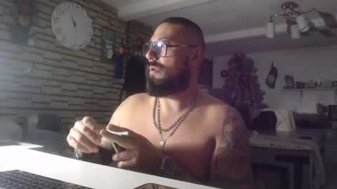 edgarram83 online show from January 15, 6:28 am