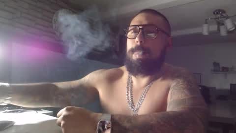 edgarram83 online show from October 16, 7:38 am