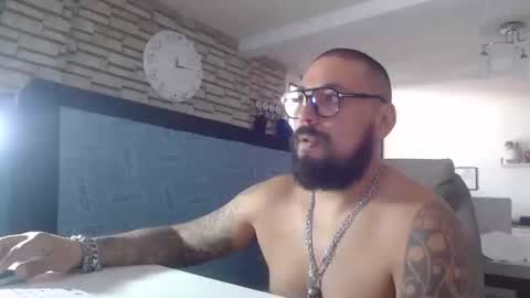 edgarram83 online show from October 13, 6:14 pm