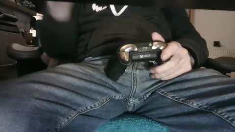 edged biker online show from March 8, 8:13 pm