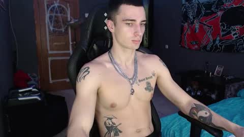 Snapshot of eduard_loveee chatting on October 29, 1:03 pm Eduar online show from October 29, 1:03 pm