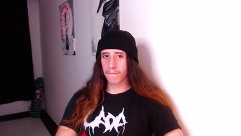 edward_chann online show from December 3, 12:33 am