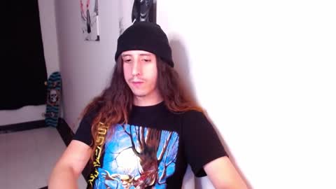 edward_chann online show from March 12, 5:35 am