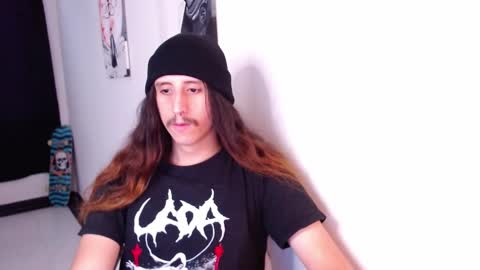 edward_chann online show from January 10, 9:42 pm