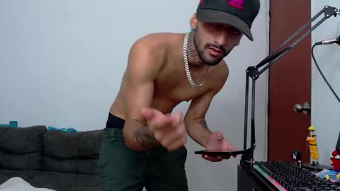 Edward Johnsonn online show from September 30, 4:29 am