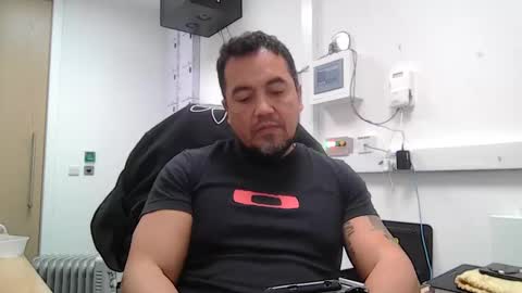 EdM online show from January 13, 9:02 am