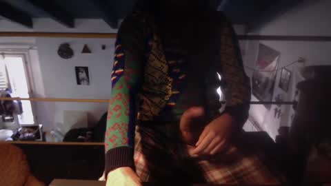 Snapshot of eighthundredeightyeight chatting on December 12, 9:51 am eighthundredeightyeight online show from December 12, 9:51 am